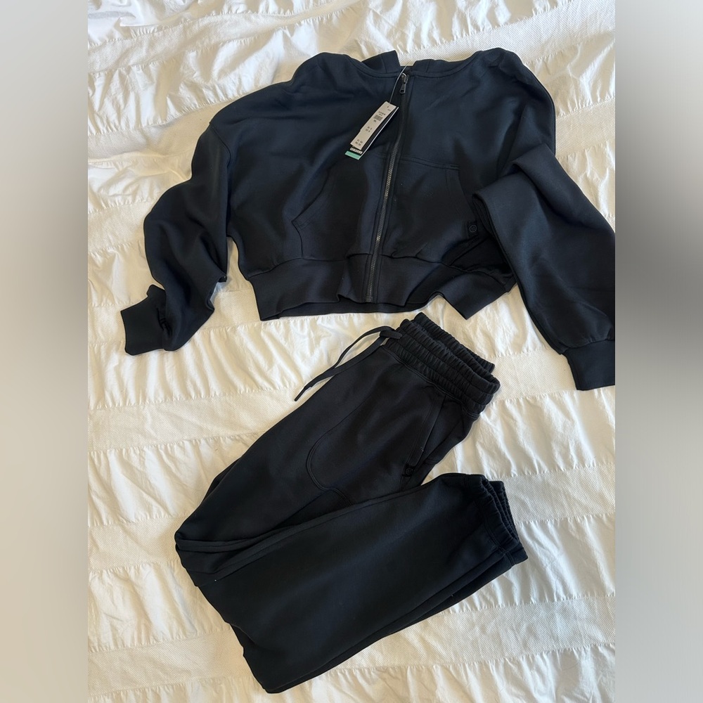 Gilly Hicks Cool Down Jogger Set